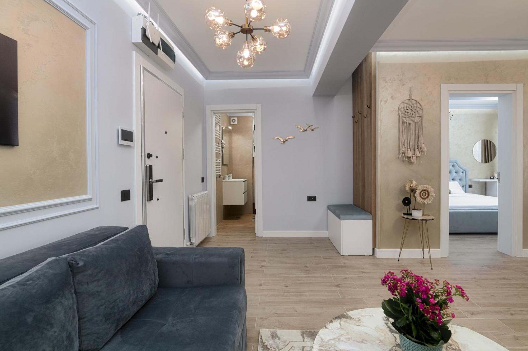 Golden Infinity Apartment Navodari Luaran gambar