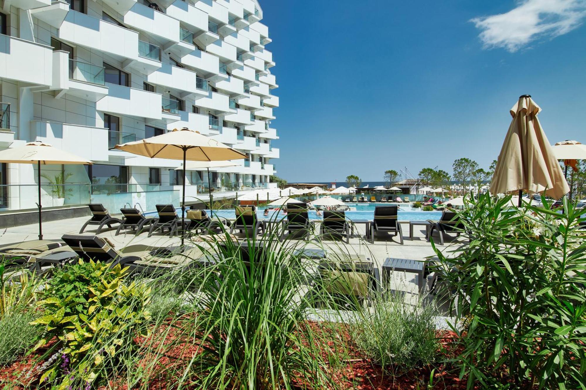 Golden Infinity Apartment Navodari Luaran gambar