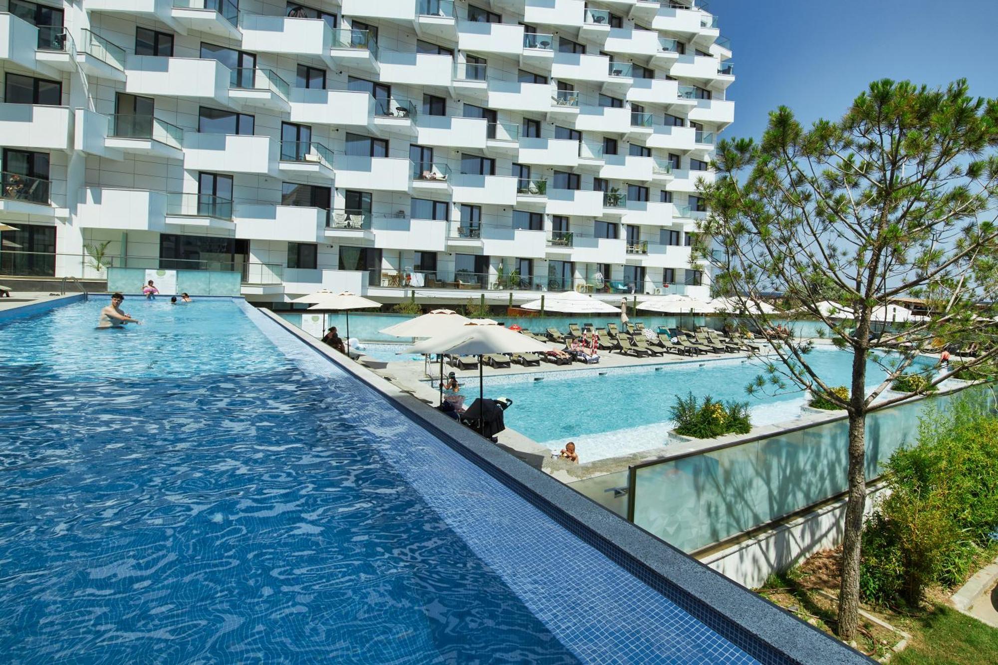 Golden Infinity Apartment Navodari Luaran gambar
